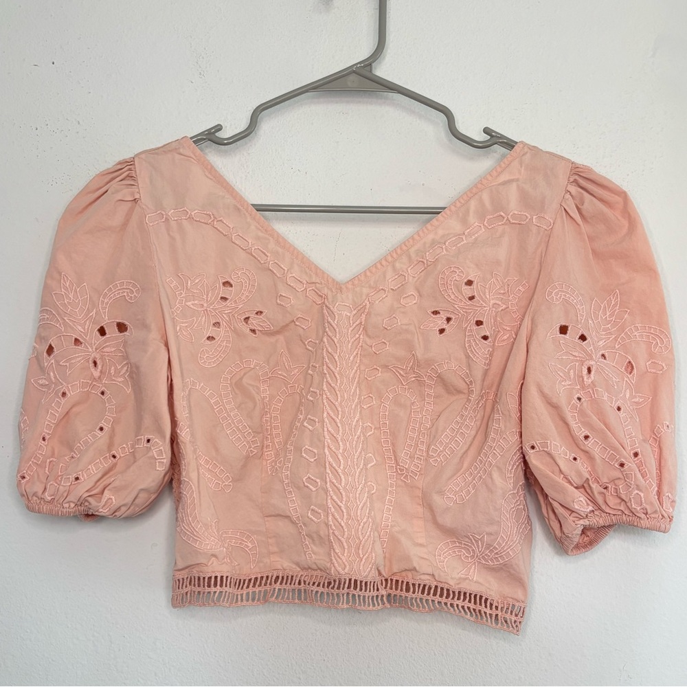 EXPRESS EMBROIDERED EYELIT PUFF SLEEVE CROPPED BLOUSE TOP SZ SMALL